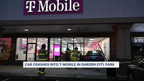 Police: Car crashes into Garden City Park T-Mobile store