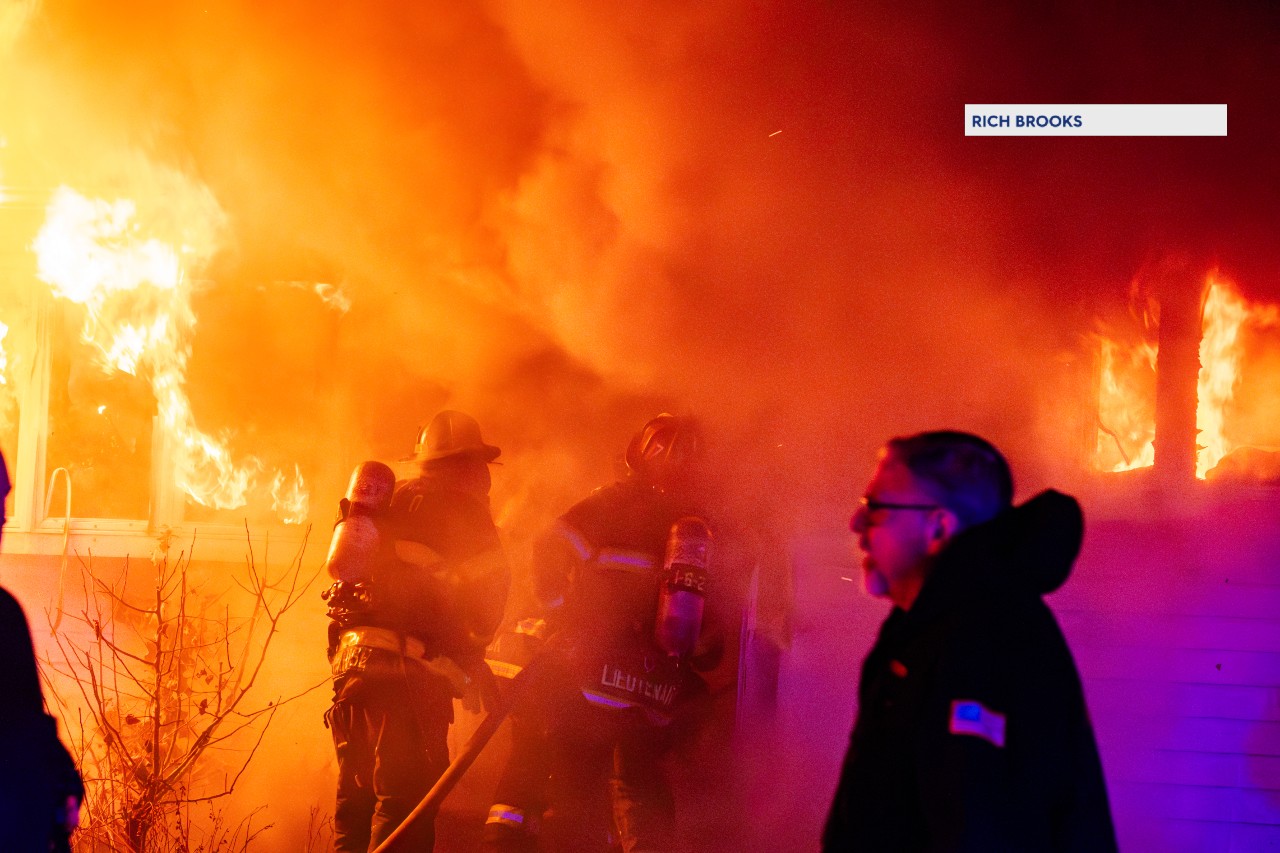 LINDENHURST FATAL FIRE 2.jpg