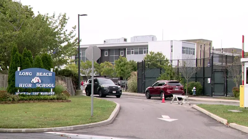 Story image: Teen charged in bomb threat to Long Beach High School