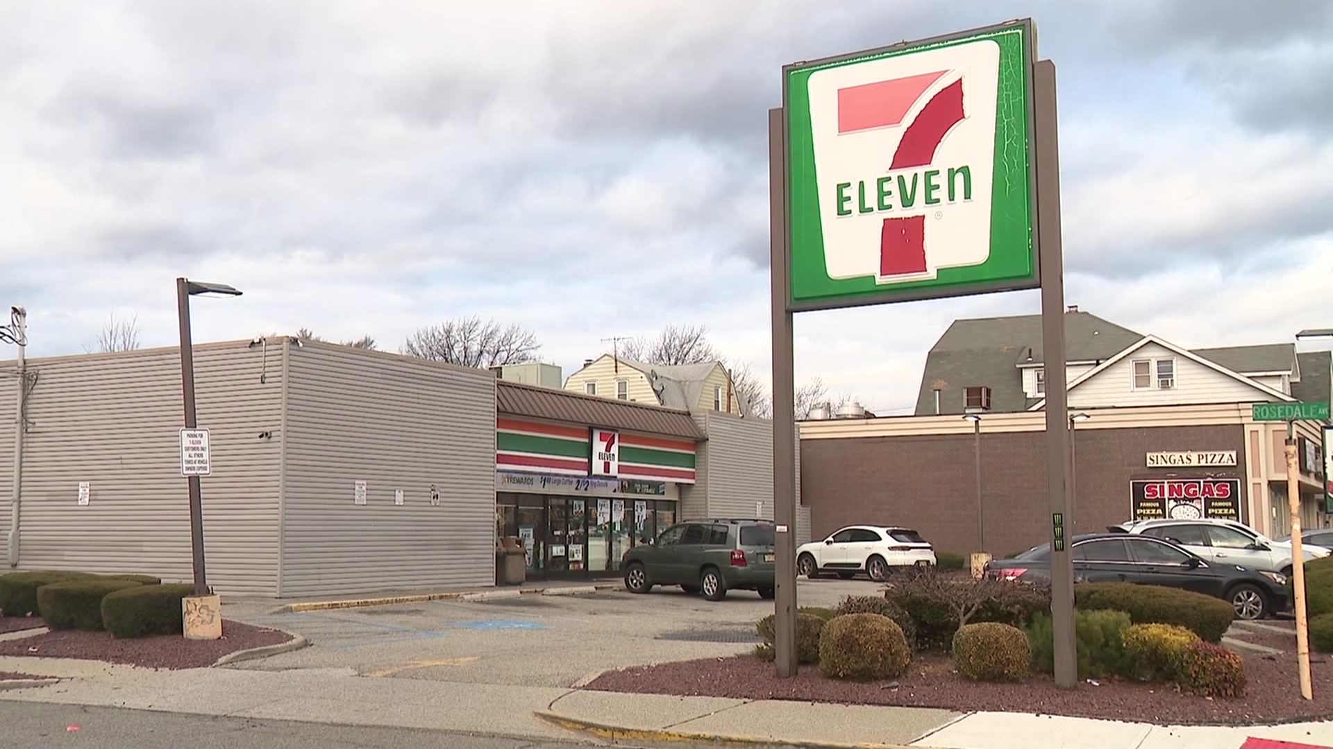 Police In North Jersey Investigate String Of Robberies At Gas Stations police-in-north-jersey-investigate-string-of-robberies-at-gas-stations