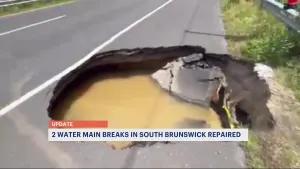 Police: Sinkhole caused by water main break causes traffic issues in South Brunswick