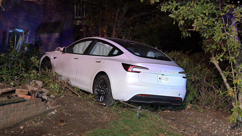 Story image: Jericho home deemed structurally unsafe after Tesla crash