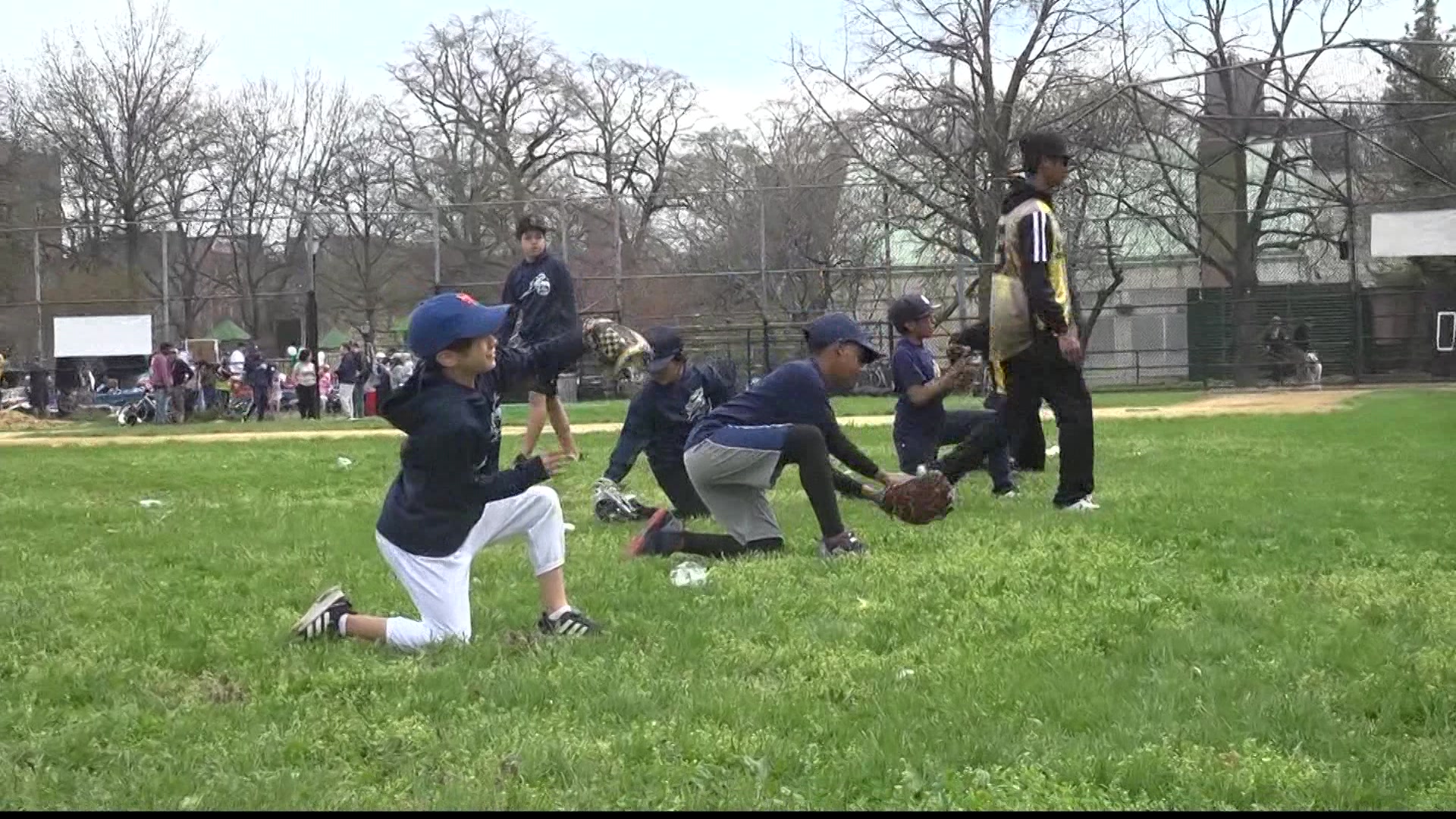 Bed Stuy Sluggers host baseball clinic in celebration of Jackie