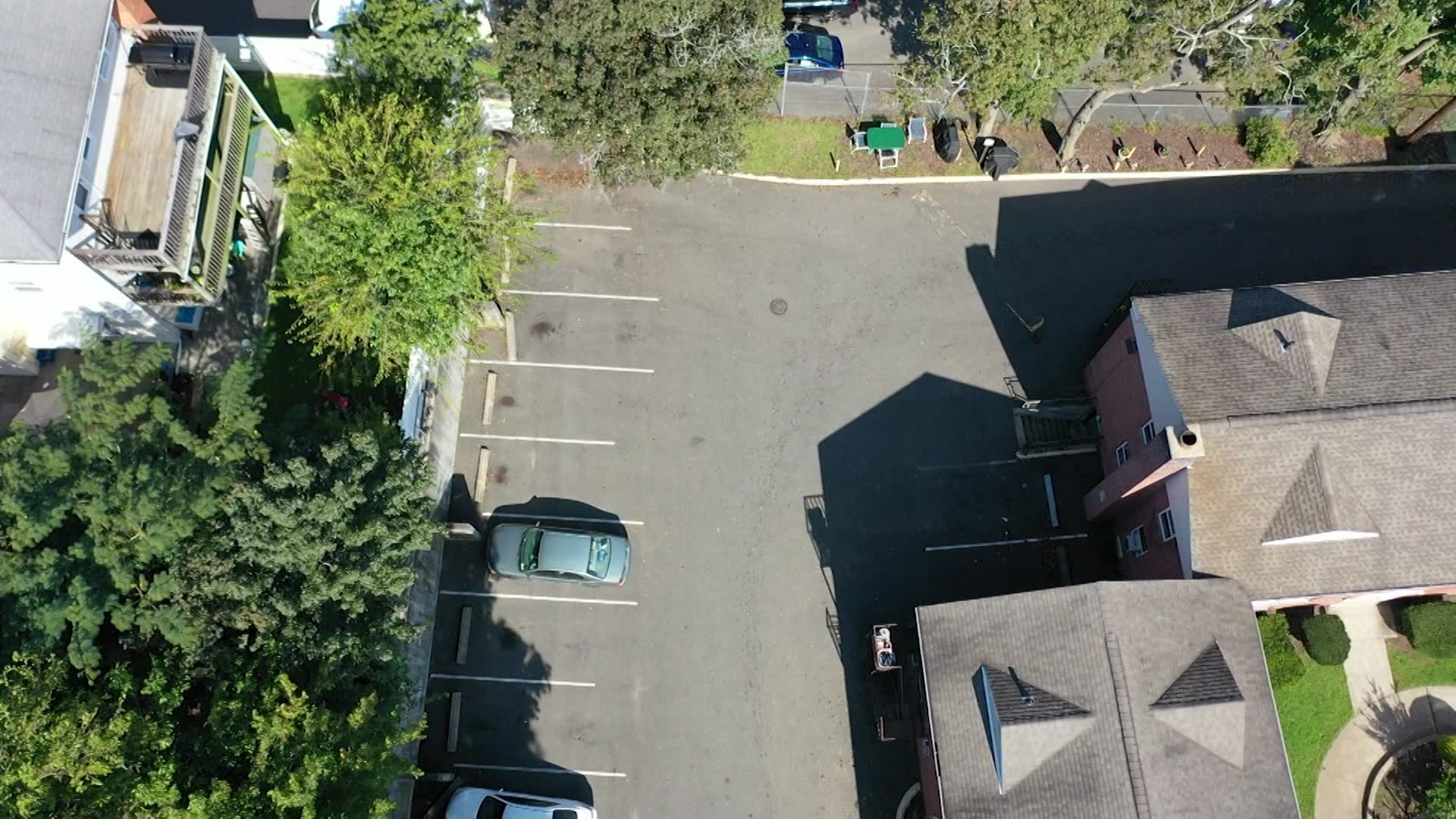 Norwalk police Man shot in apartment complex parking lot