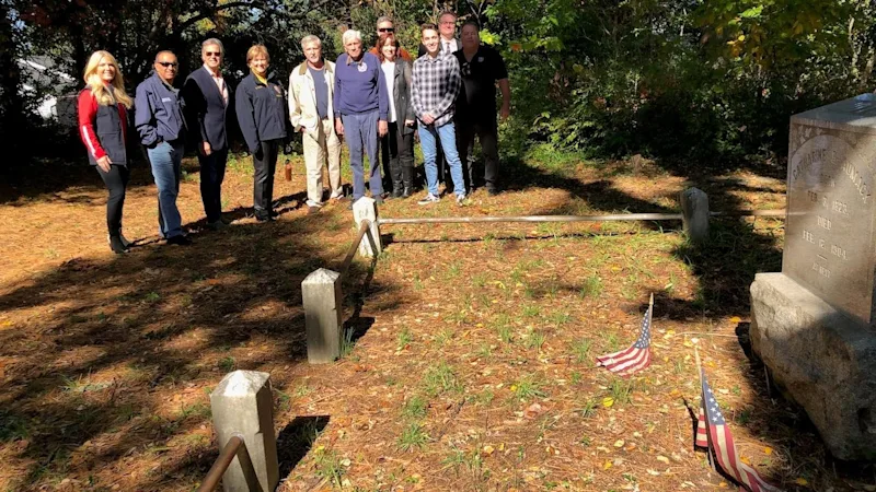 Aumack_Cemetery_Hazlet_Township.jpg