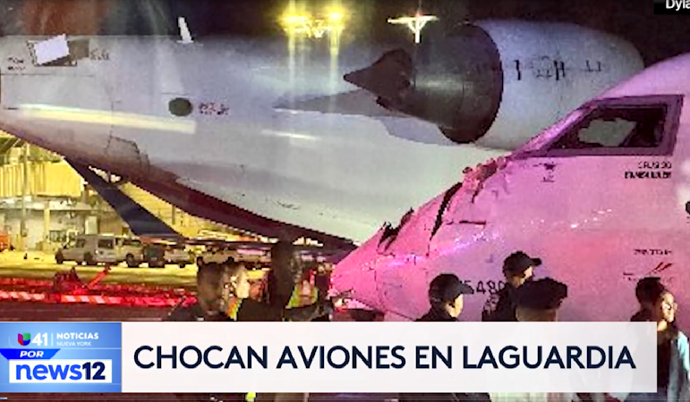 Story image: Univision 41 News Brief: Aeronaves chocan en Laguardia mientras rodaban a baja velocidad
