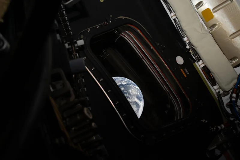 Earth out window.jpg