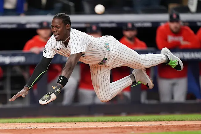 Story image: Yankees edge rival Red Sox 4-3 to send AL Wild Card Series to decisive Game 3