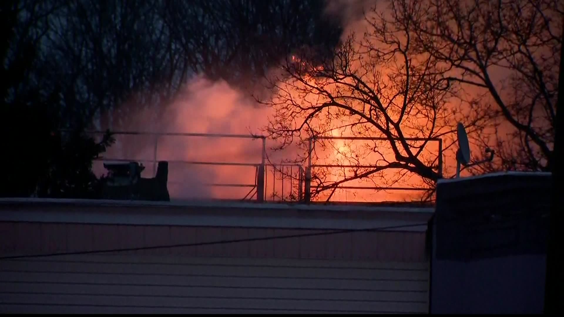 Woman dies in Yonkers apartment building fire