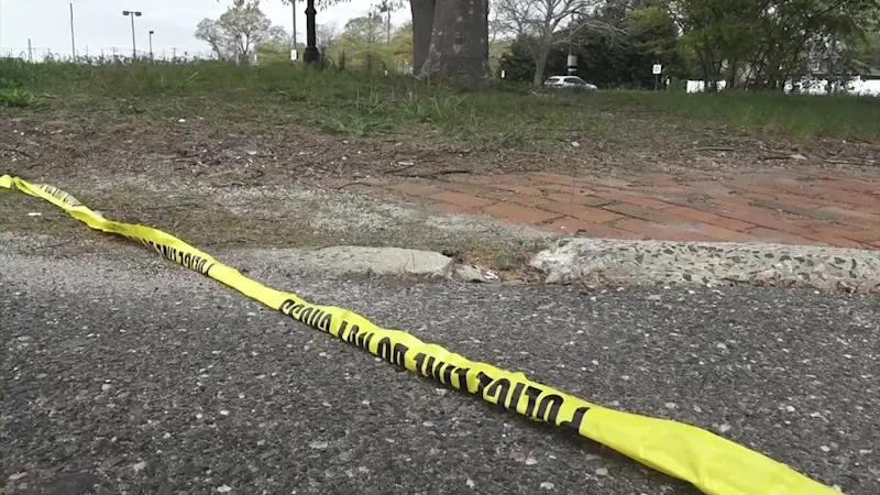 Story image: Police: 47-year-old man fatally stabbed near Bay Shore train station