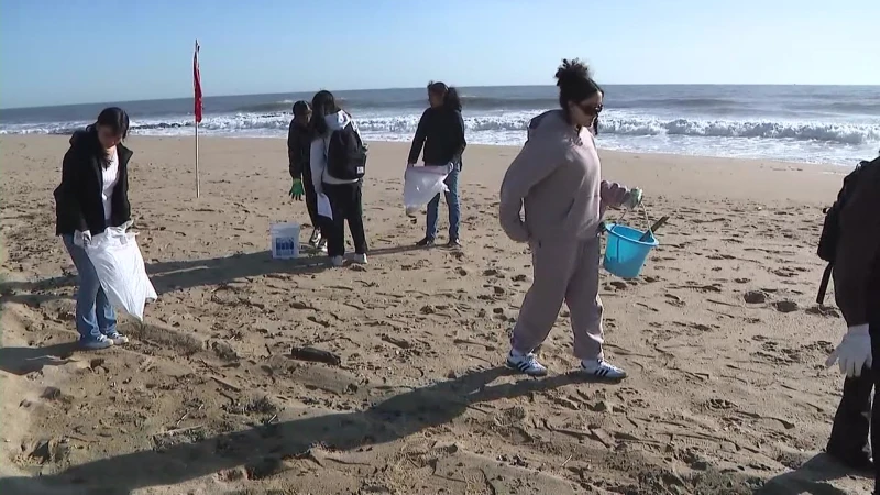 Story image: Sunshine greets Clean Ocean Action volunteers during Fall Beach Sweeps