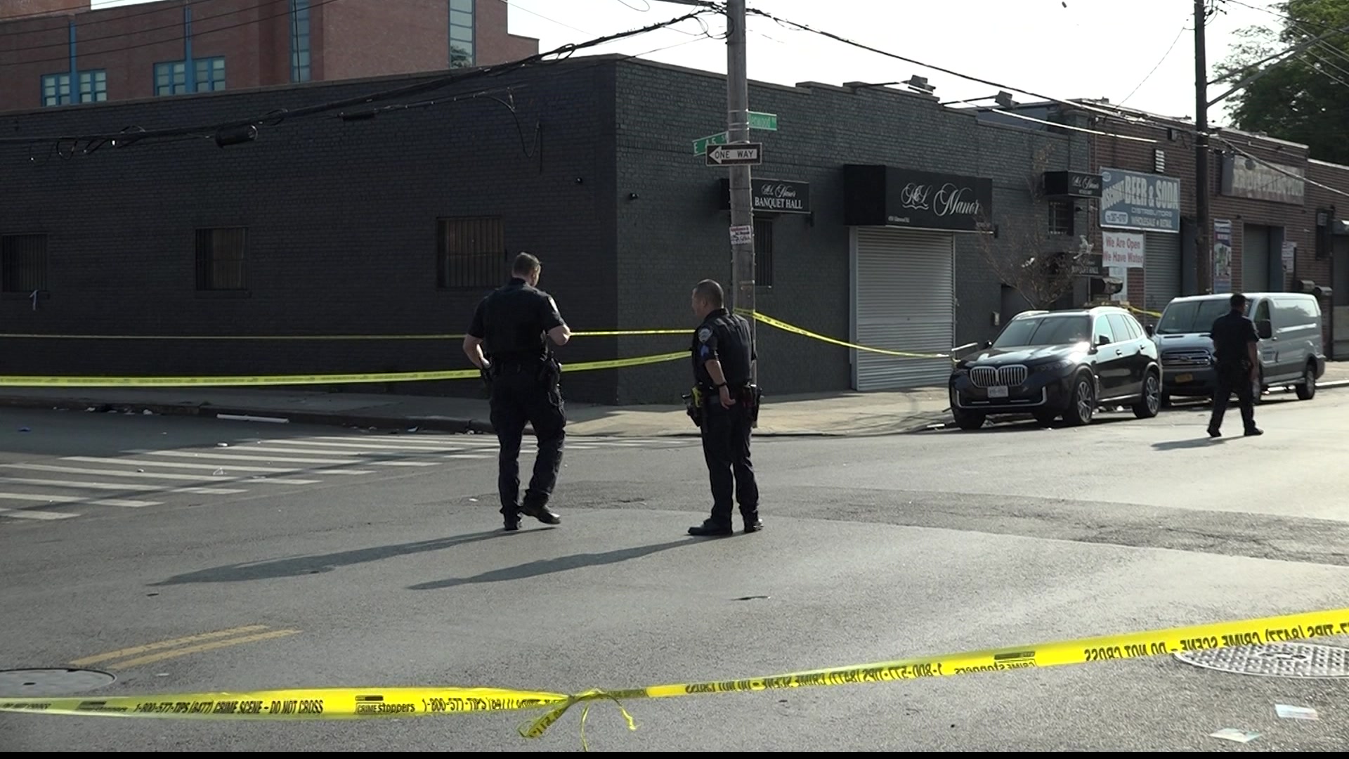 News 12 | Bronx | Police 29 Year Old Man Fatally Shot At East Flatbush ...
