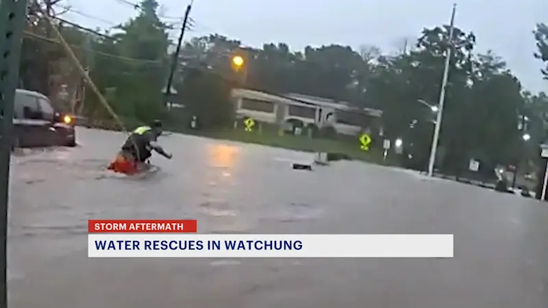Story image: WATCH: Watchung police perform water rescue during Monday’s storm