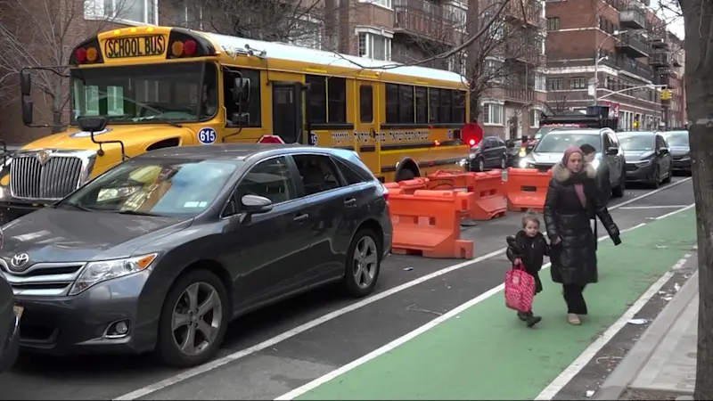 Story image: Bedford Avenue residents call on DOT to rethink loading zone, citing safety issue with school buses 