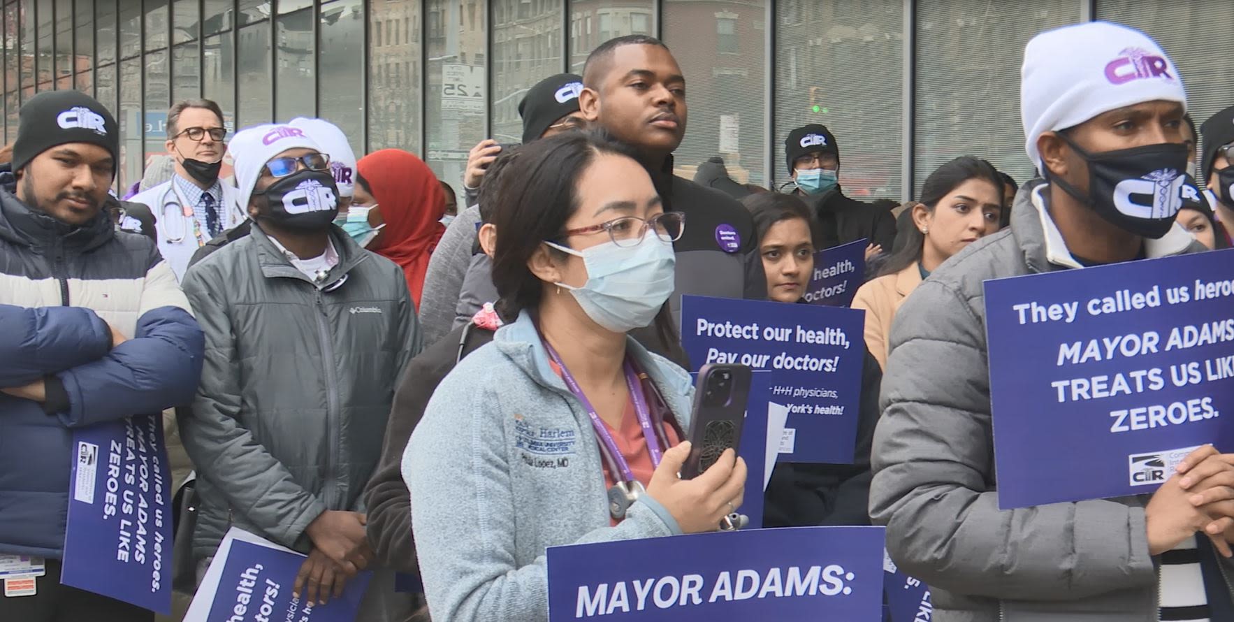 Harlem Hospital resident physicians rally for higher wages