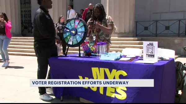 New Yorkers helping others register to vote ahead of elections 