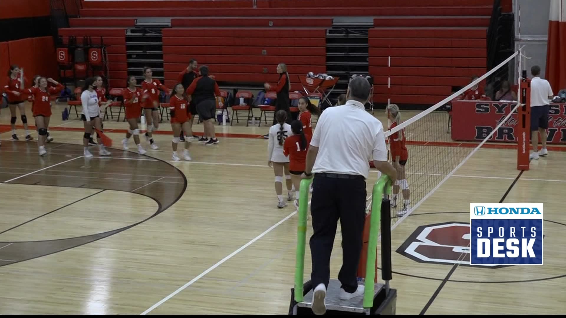 Syosset sweeps Oceanside in volleyball