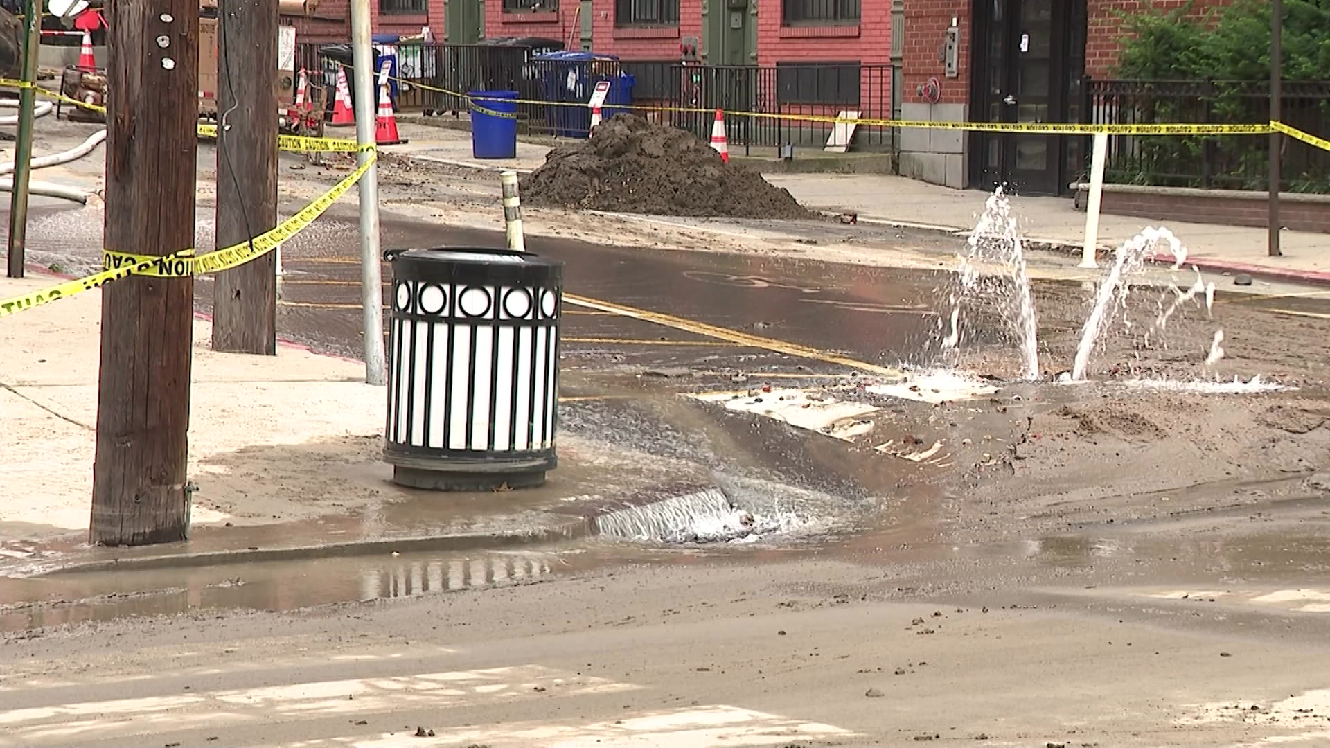 JP --HobokenWaterMainBreak_2025-09-09-22-10-44