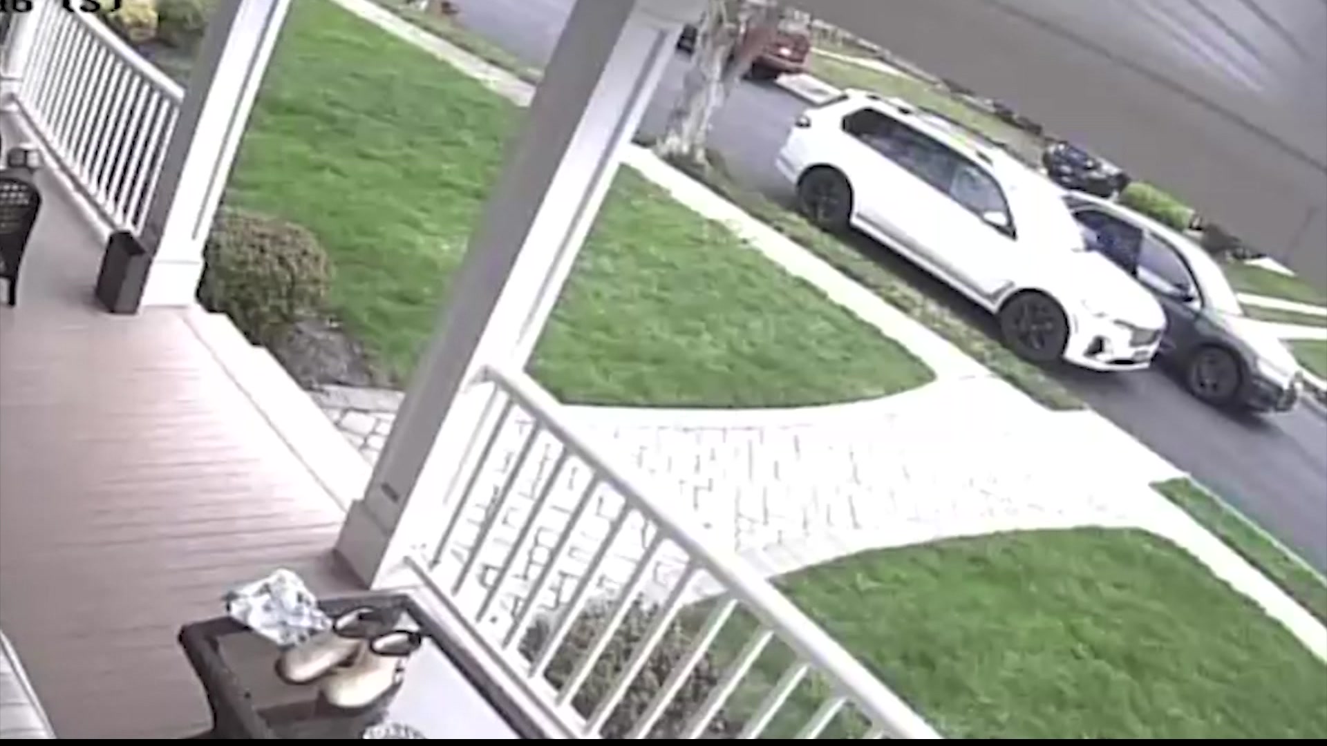 Police: Man wanted for stealing SUV in Merrick