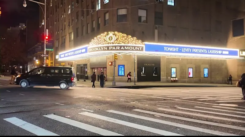 Story image: 20 phones swiped from concertgoers during Hot Mulligan show at Brooklyn Paramount