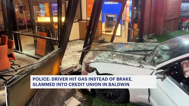 Story image: Car crashes into FourLeaf Credit Union in Baldwin