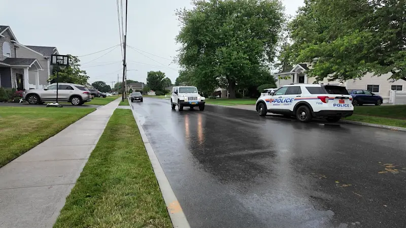 Story image: Landscaper hospitalized after alleged baseball bat attack by neighbors in Massapequa Park