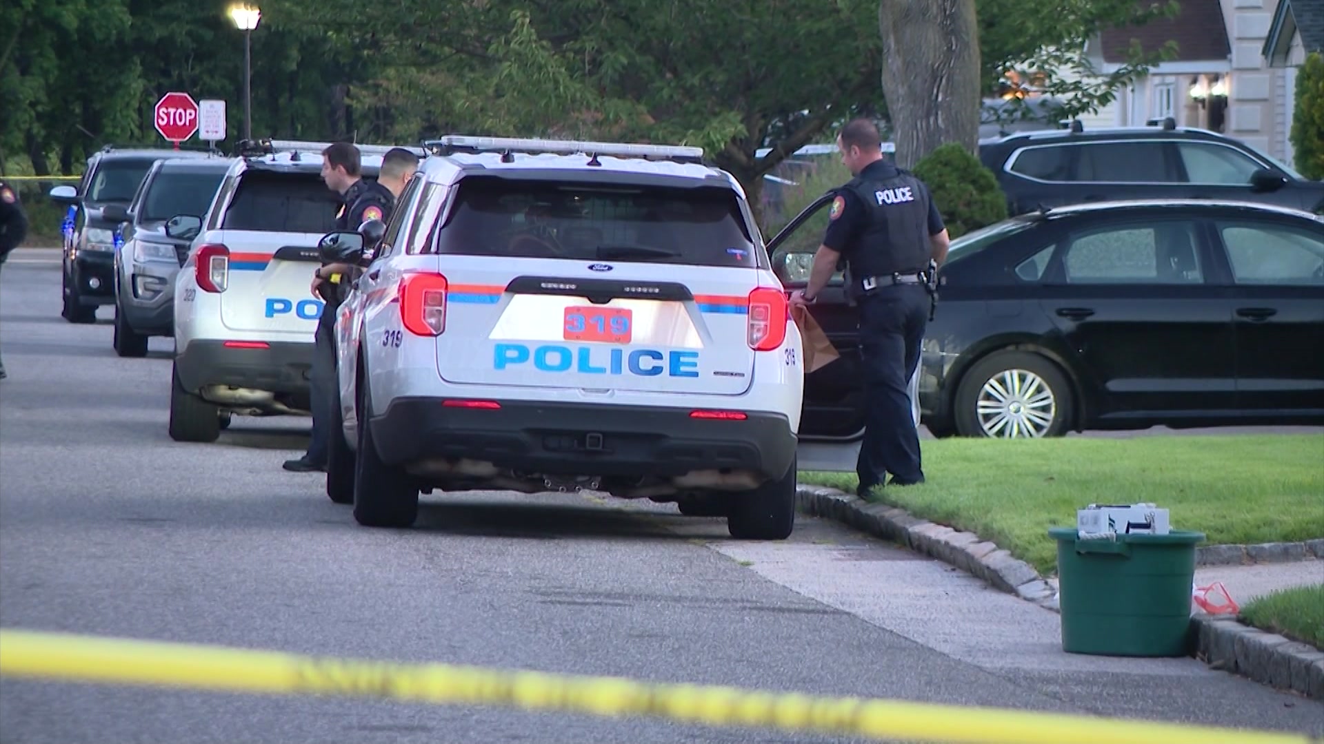 Police fatally shoot intoxicated, irate man aiming gun at officers in Carle Place - News 12