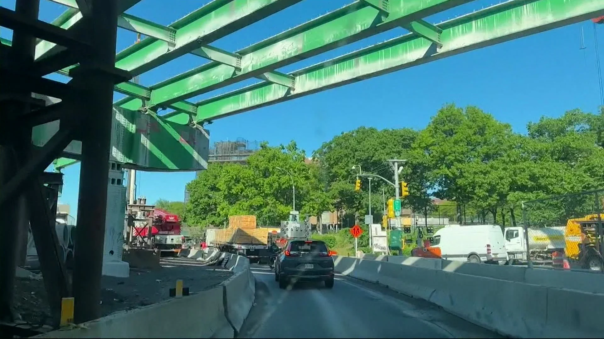 Bruckner Expressway closures: State urges drivers to use caution near work zones