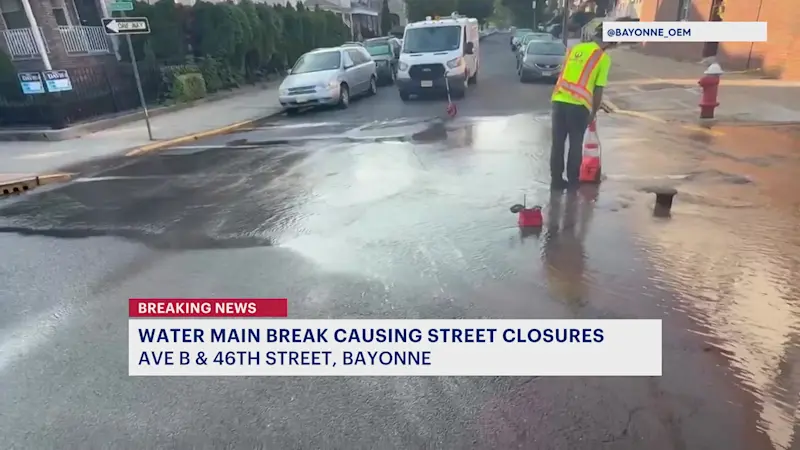 Story image: Contractors work to isolate 8-inch water main break in Bayonne