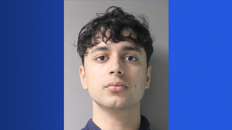 Story image: Police: Franklin Square man accused of sexually abusing 11-year-old girl inside Sephora at Roosevelt Field mall