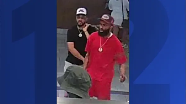 Police: 2 suspects wanted for stealing clothing from Smith Haven Mall