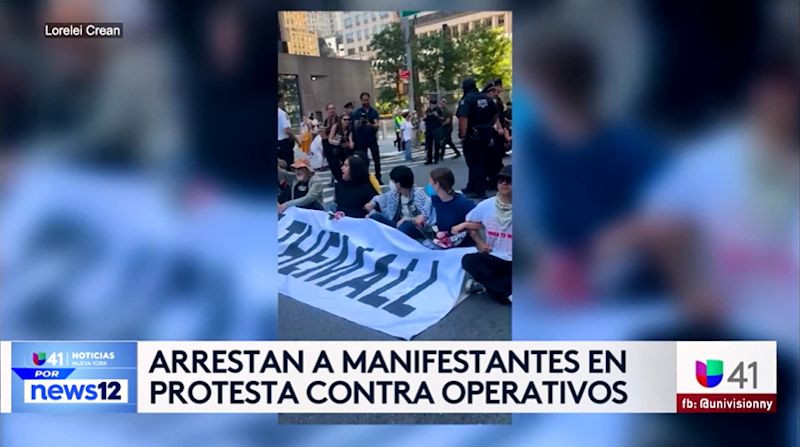 Story image: Univision 41 News Brief: Arrestan a manifestantes en protesta contra operativos