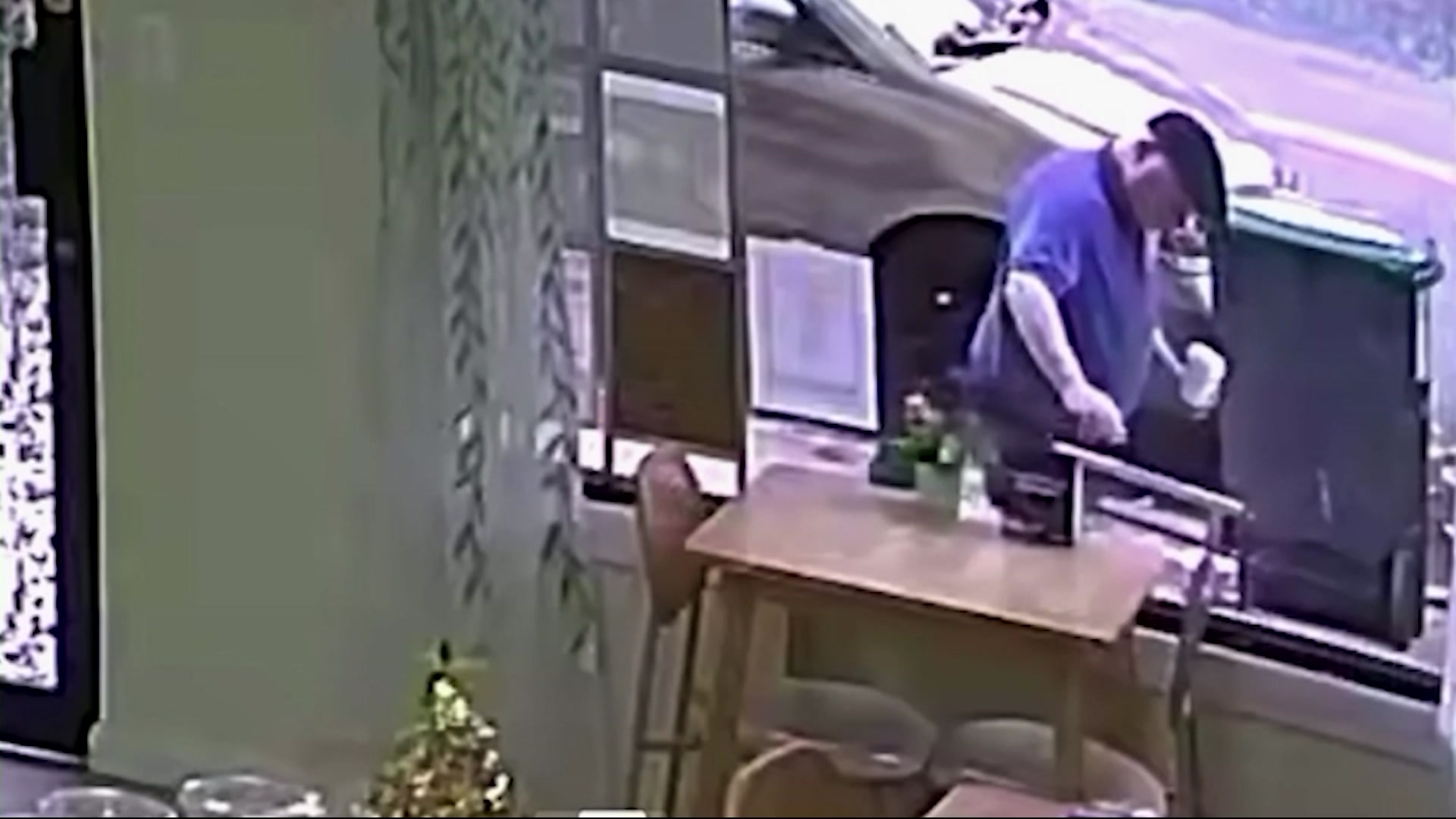 Business owner: Thief steals cart offering free books to the community outside Marine Park store