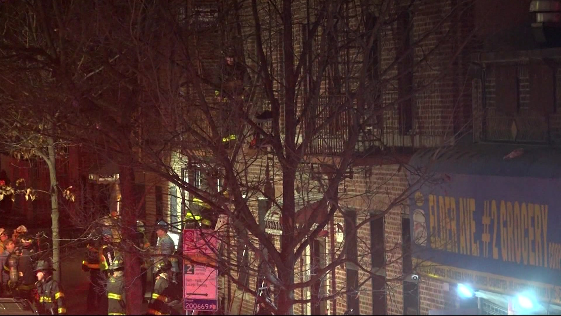 News 12 | Bronx | 6 Recovering After Apartment Building Fire In Soundview