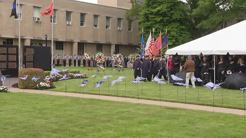 Story image: Ceremony held at Nassau County memorial for fallen police officers