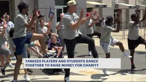 Yankees donate $10,000 and dance with students as part of HOPE Week