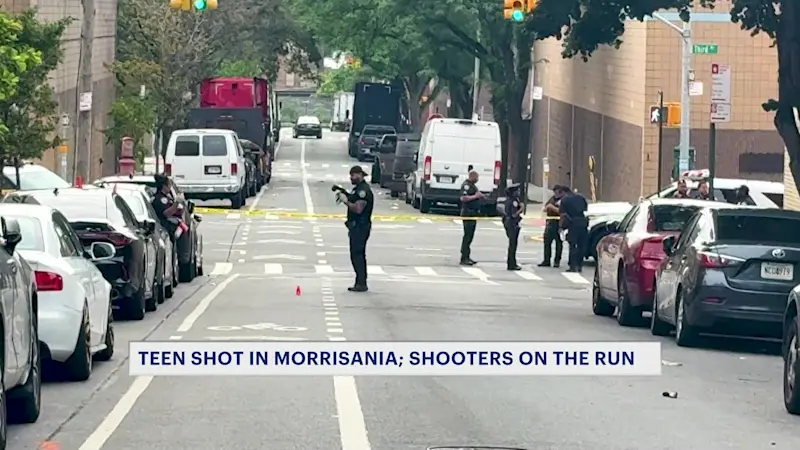 Story image: 16-year-old boy shot in Morrisania; police search for suspect