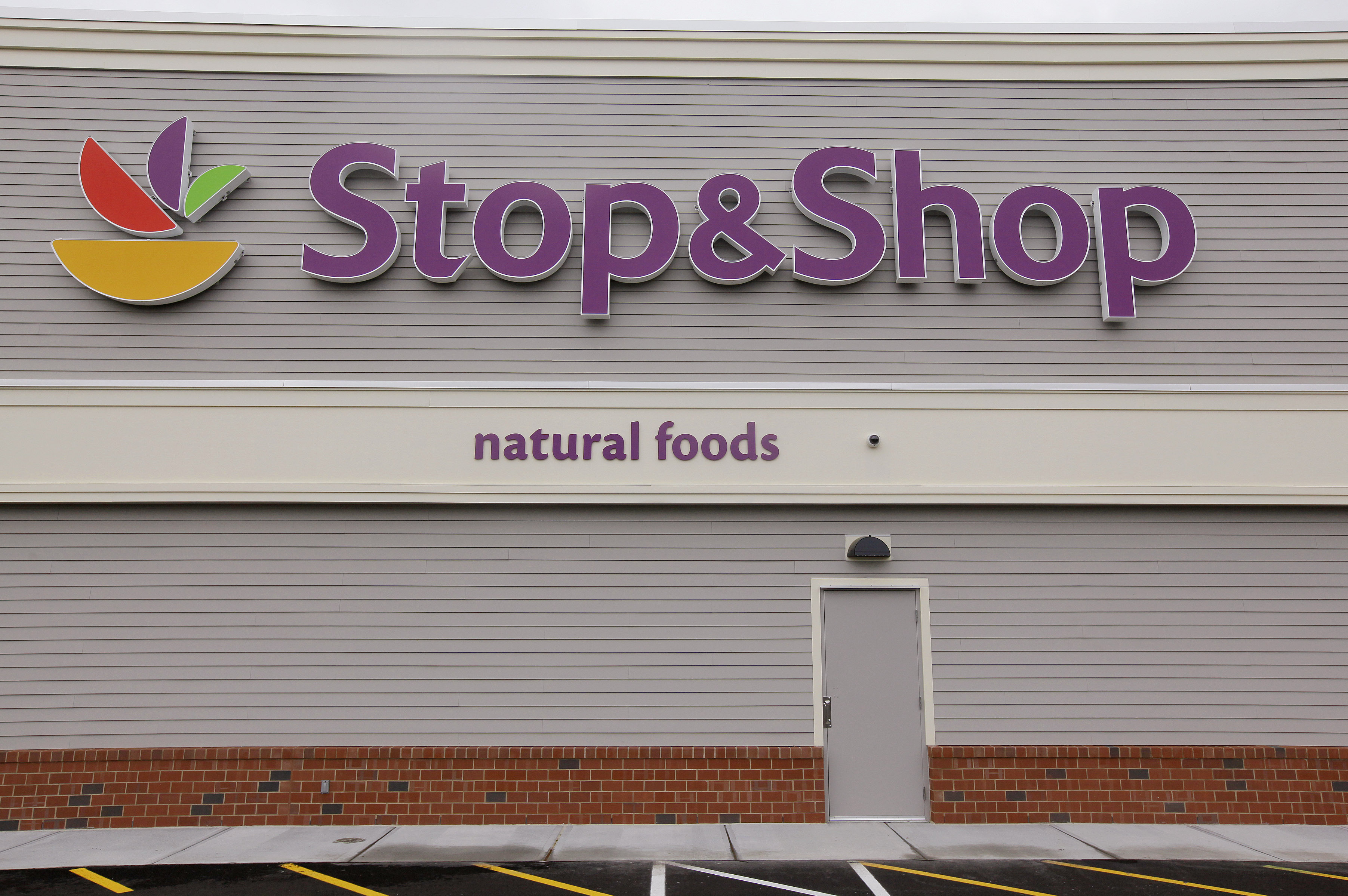 Stop & Shop to stamp out cigarette, tobacco sales at all stores by Aug. 31