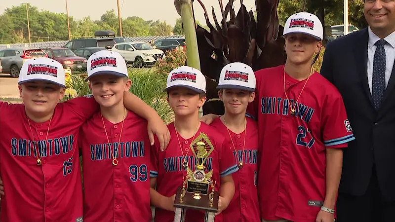 Story image: Watch party tonight for St. James/Smithtown Little League championship