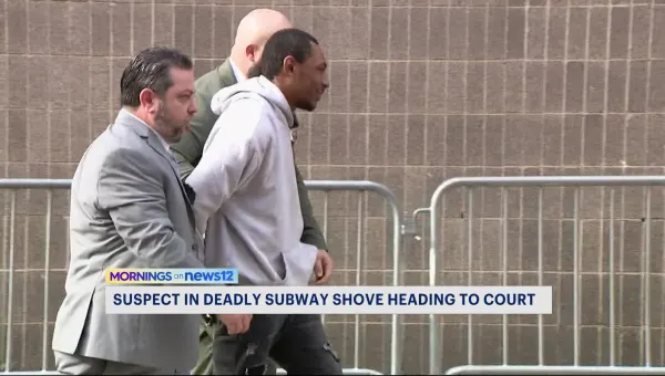 Bronx man faces murder charge in fatal subway shove in Harlem