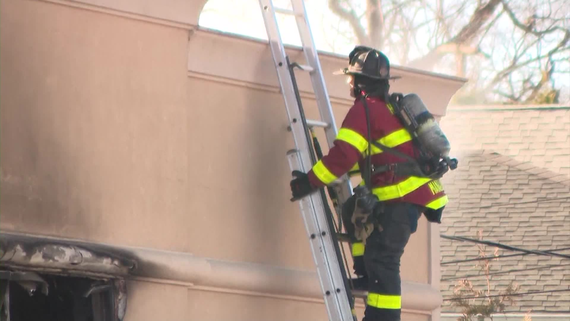 Officials Fire rips through Rockville Centre automotive shop