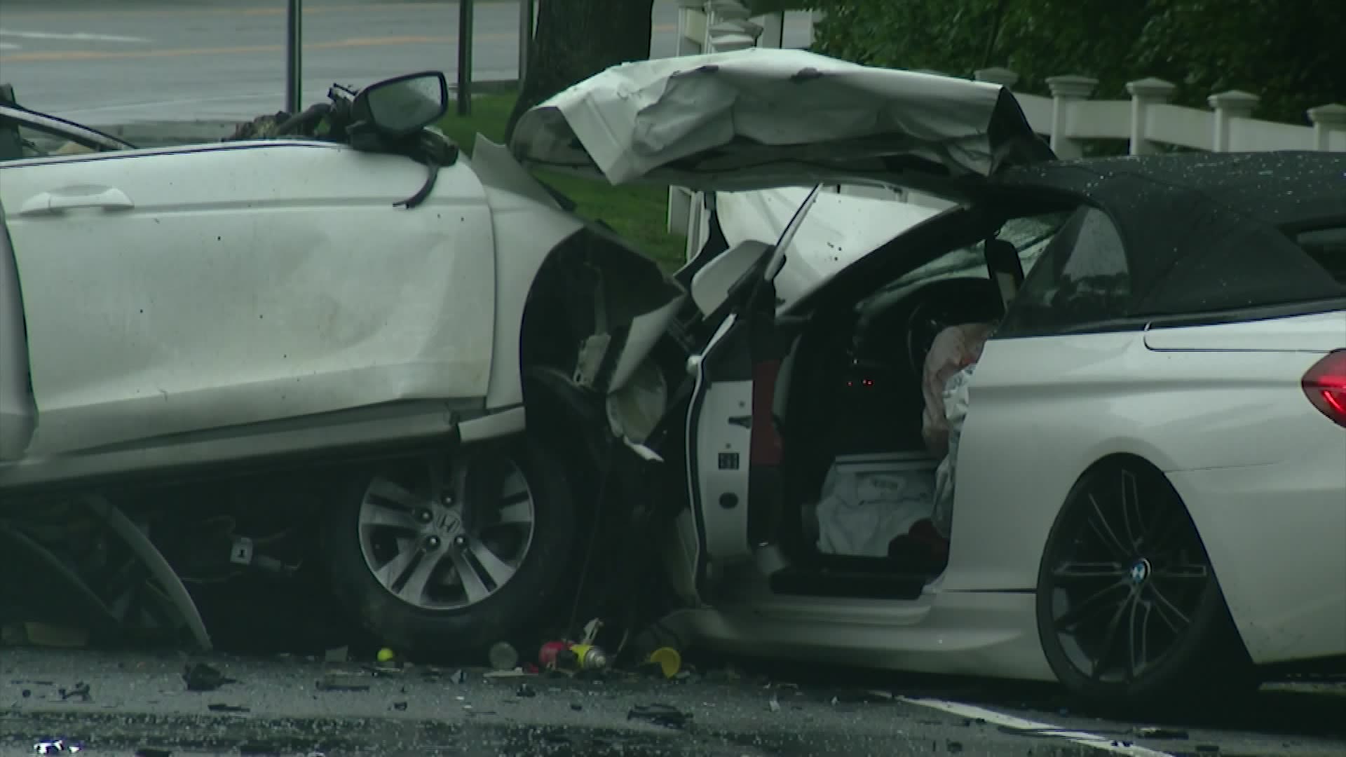 Police 1 dead in Bay Shore crash on Montauk Highway