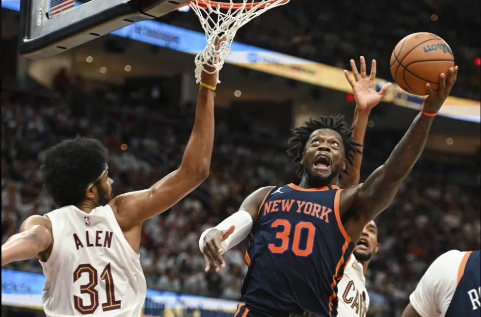 APKnicksBeatCavsNBAPlayoffsRound1