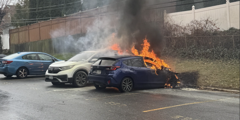LIGreatNeckLiveWiresCarFireSG001.png