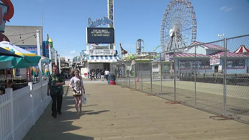 Story image: Shoreside businesses gear up for Memorial Day weekend