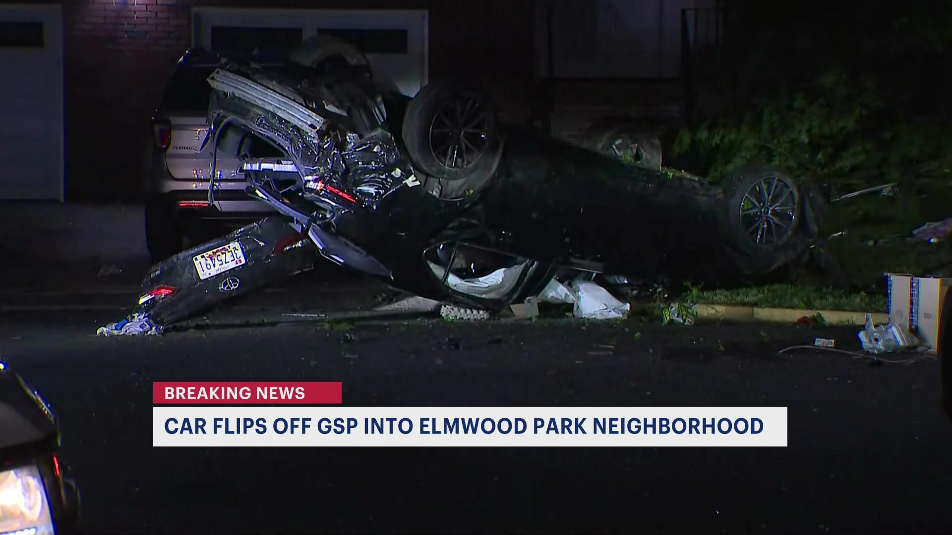 Car flips off Garden State Parkway in Elmwood Park, narrowly misses hitting a house