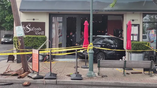 Crash on Merrick Road sends one car into restaurant storefront