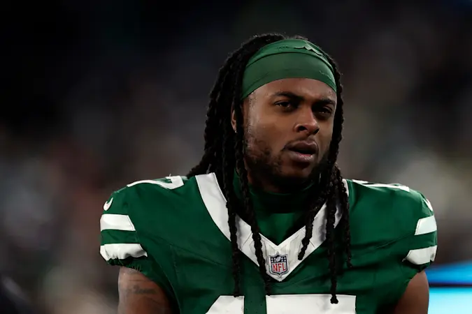 Story image: Jets releasing wide receiver Davante Adams as new regime continues roster overhaul, AP source says