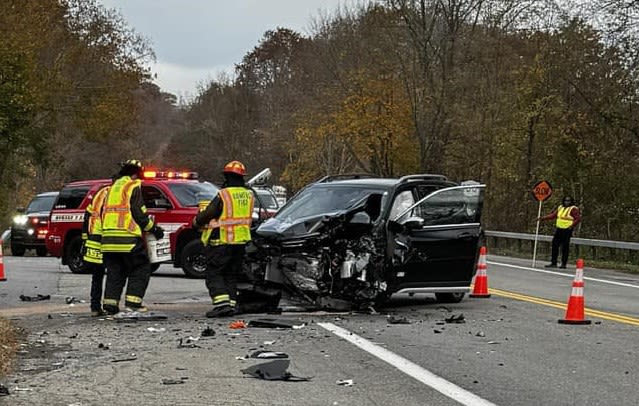 1 injured in Somers 2car crash