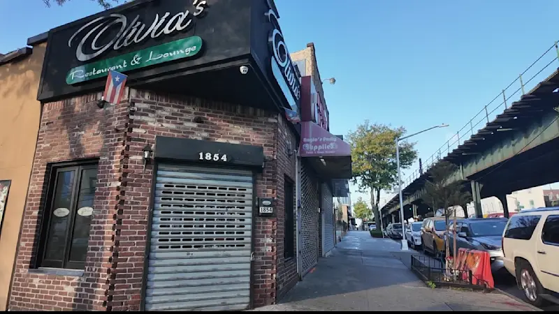 Story image: 3 people injured in Soundview shooting